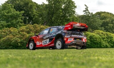 Mārtiņa Seska/Renāra Franča automašīna