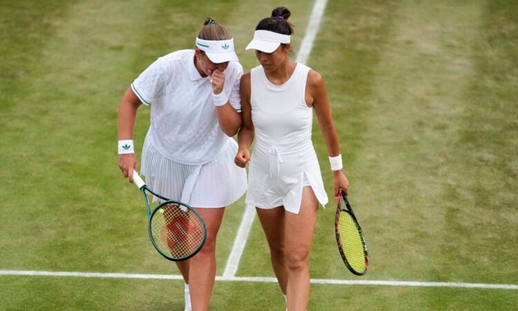 Aļona Ostapenko/Suveja Sje