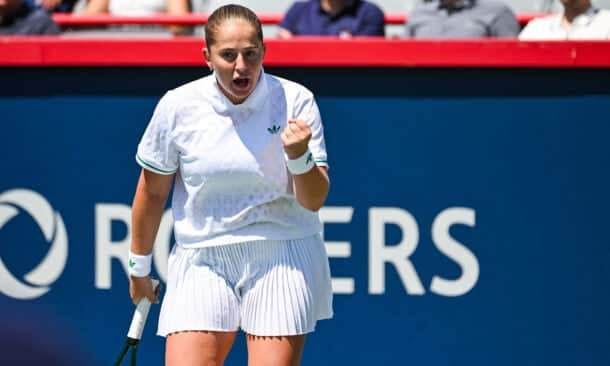 Aļona Ostapenko