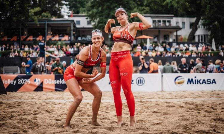 Tīna Graudiņa un Anastasija Samoilova