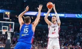 Nikola Jokičs un Kristaps Porziņģis