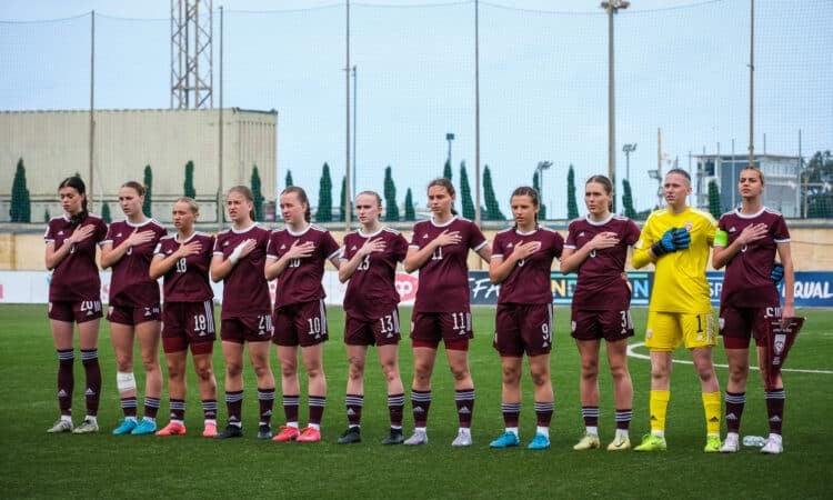 Latvijas U19 sieviešu futbola izlase