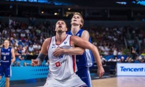 Nikola Jokičs pret Lauri Markanenu