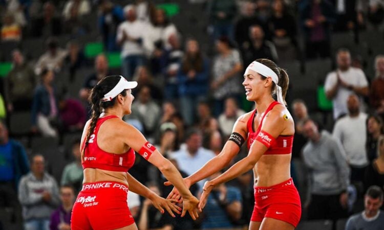 Anastasija Samoilova un Tīna Graudiņa