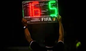 Futbola tiesnesis