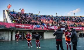 Latvijas izlases futbolisti un līdzjutēji