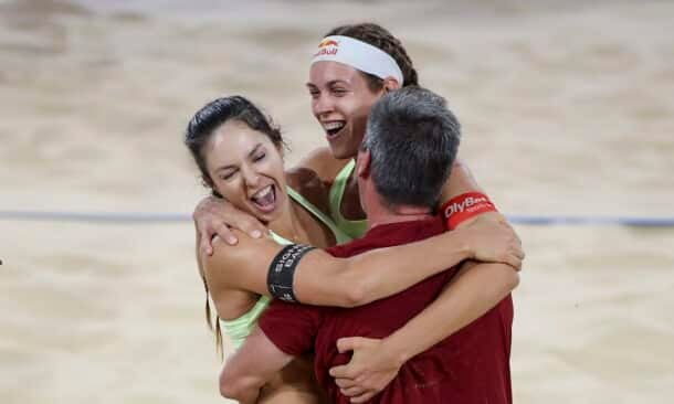 Anastasija Samoilova, Tīna Graudiņa, Daniels Vuds