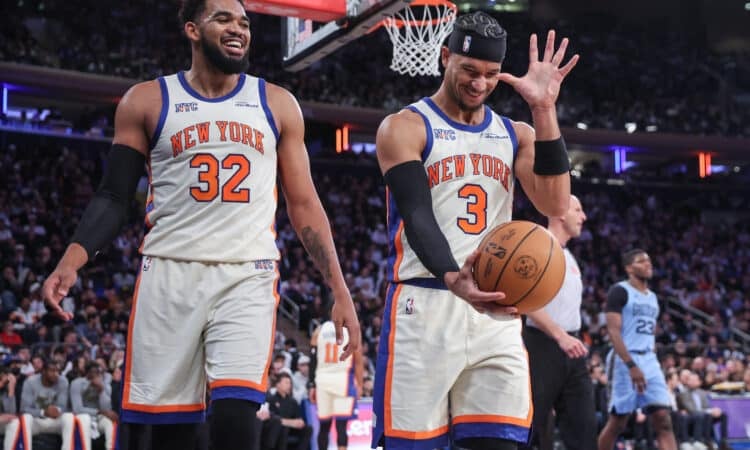 Karls-Entonijs Taunss un Džošs Hārts