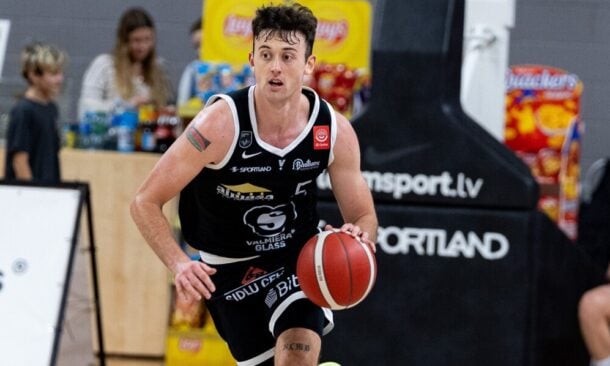 Anivaniva Teits-Džounss