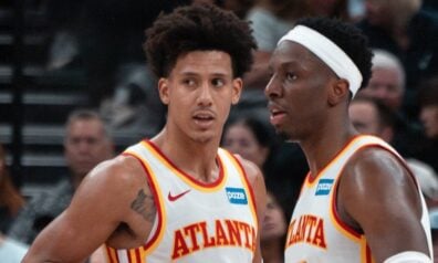 Džeilens Džonsons un Onjeka Okongvu