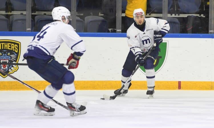 Niks Feņenko un Deivids Sarkanis