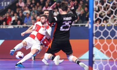 Horvātijas un Latvijas telpu futbolisti