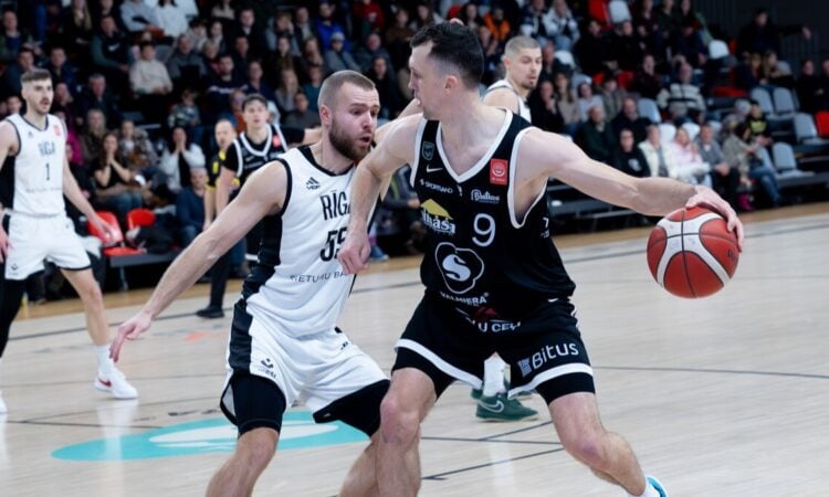 Iļja Sidorovs un Artis Ate