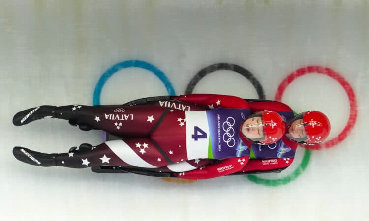 Marta Robežniece un Kitija Bogdanova