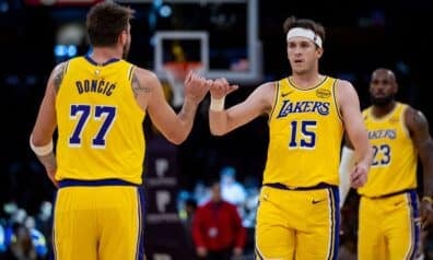 Luka Dončičs un Ostins Rīvzs