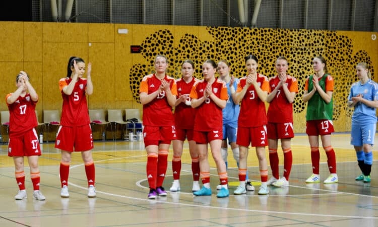 Latvijas sieviešu telpu futbola izlase