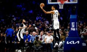 Džulians Šampenijs un Viktors Vembanjama