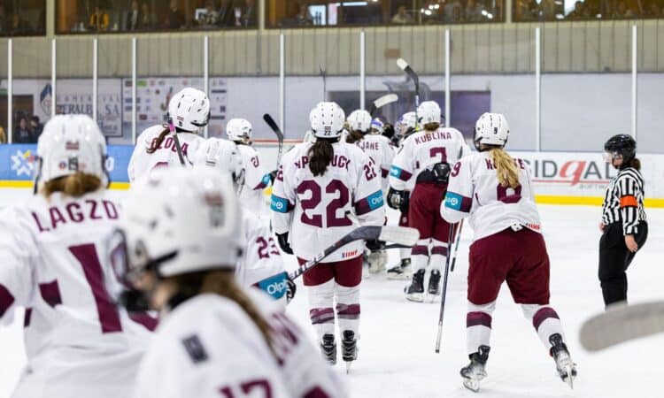 Latvijas sieviešu hokeja izlase