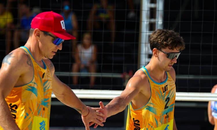 Mārtiņš Pļaviņš/Kristians Fokerots