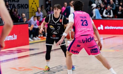 Dominiks Steņonis un Frenkijs Fidlers