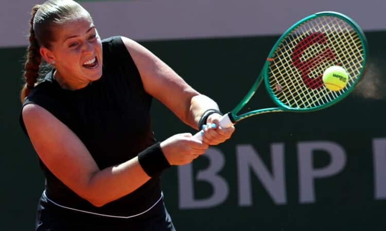 Aļona Ostapenko
