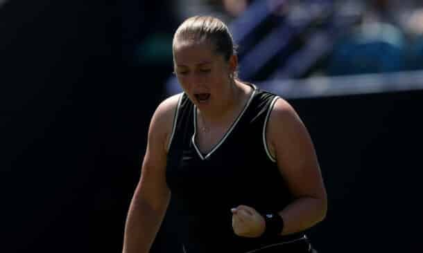 Aļona Ostapenko