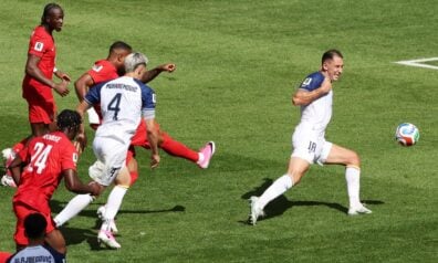 Kanāda un Bosnija