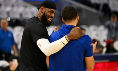 Lebrons Džeimss un Stefans Karijs