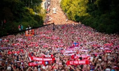 Fani sagaida Norvēģijas izlasi Oslo