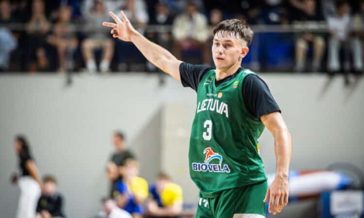Dominiks Steņonis