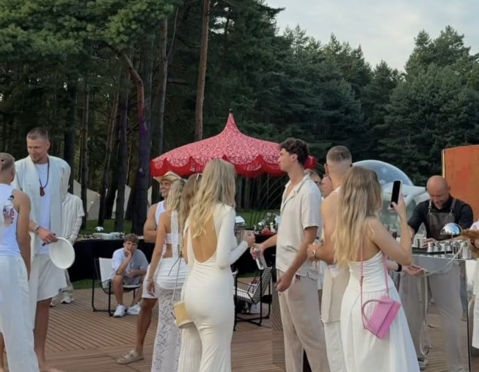 Ekrānšāviņš: instagram.com/amellysid Ekrānšāviņš: instagram.com/amellysid