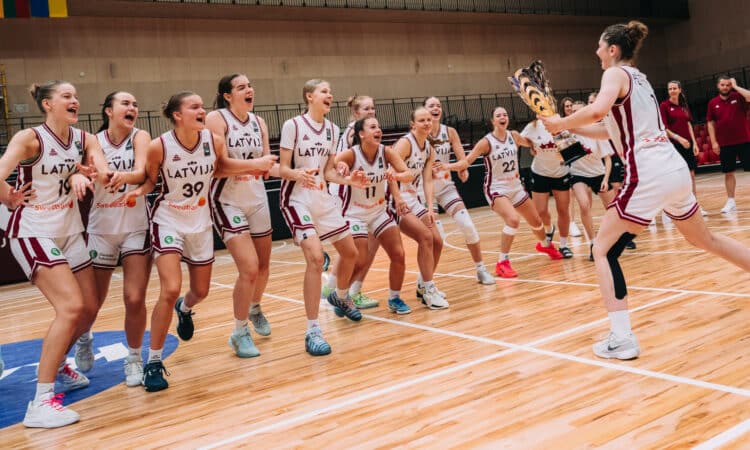 Latvijas U16 meiteņu basketbola izlase
