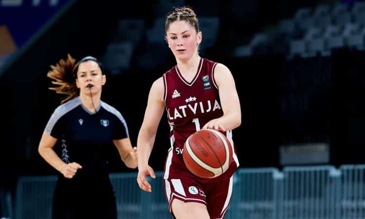 Marta Pētersone