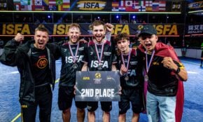 Latvijas ielu futbola komanda “Autoskola Gross”