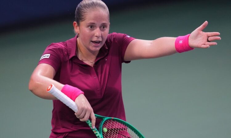 Aļona Ostapenko