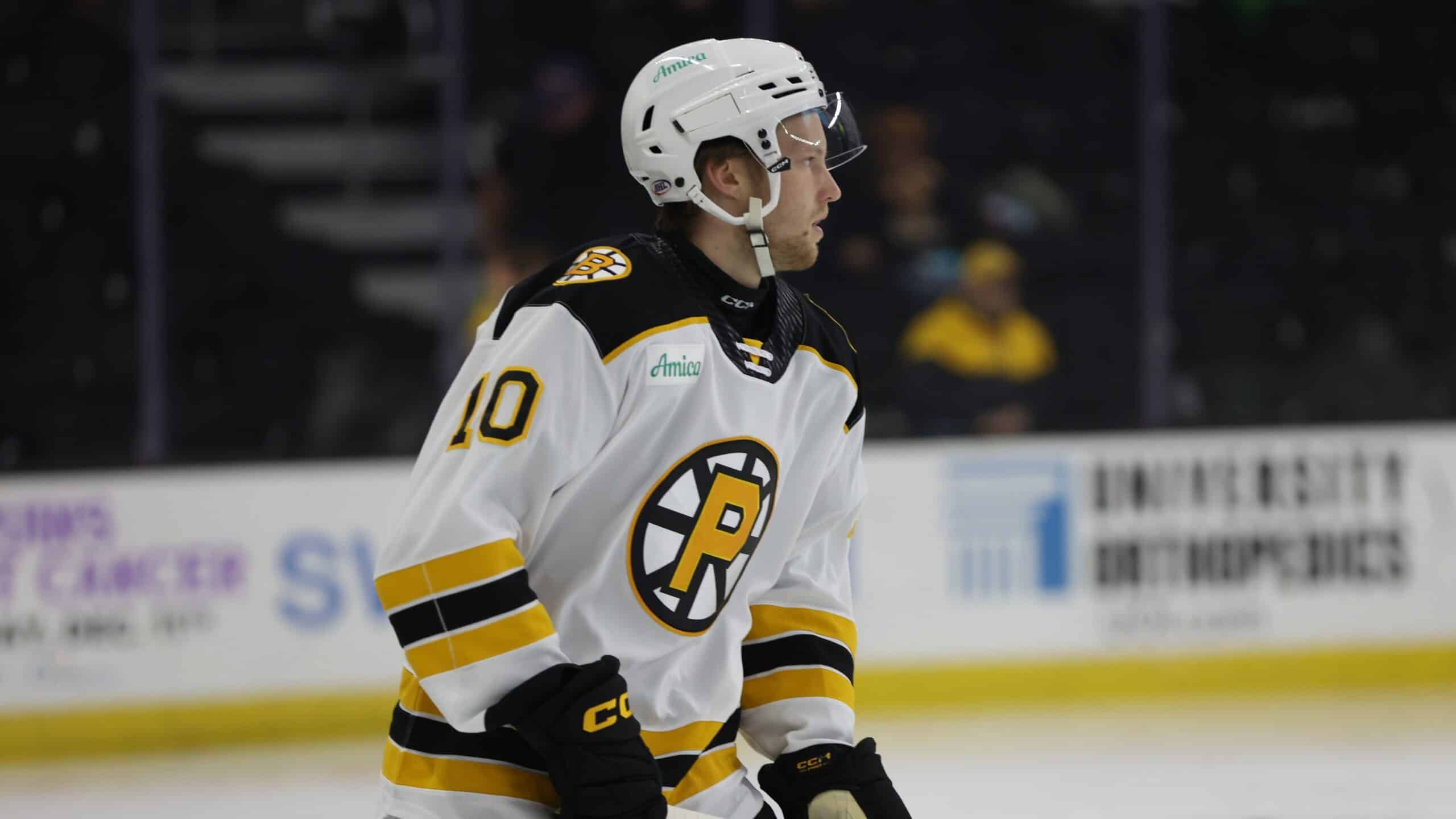 Photo: Sportazinas.com Ravinskis, Tralmaks and Lochmelis Score in AHL