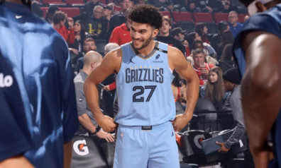 “Grizzlies” debitants jau sezonas piektajā spēlē tiek pie “triple-double”