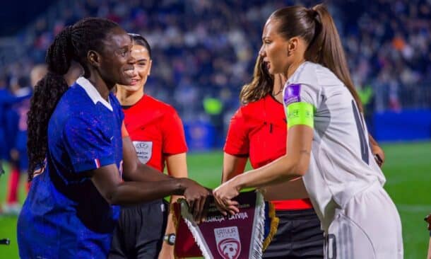 Latvijas sieviešu futbola izlase